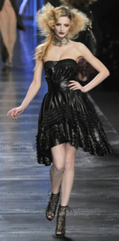 Dior Lederkleid 2010 Modepilot