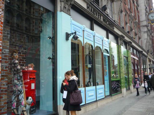 Harvey Nichols Schaufensterfront