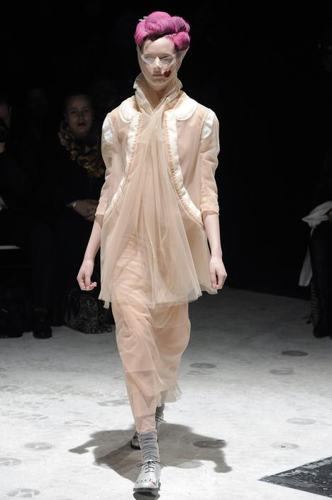 comme_des_garcons_aw09_001_paris_modepilot