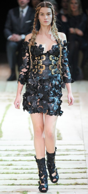 Alexander McQueen Blätterkleid Modepilot