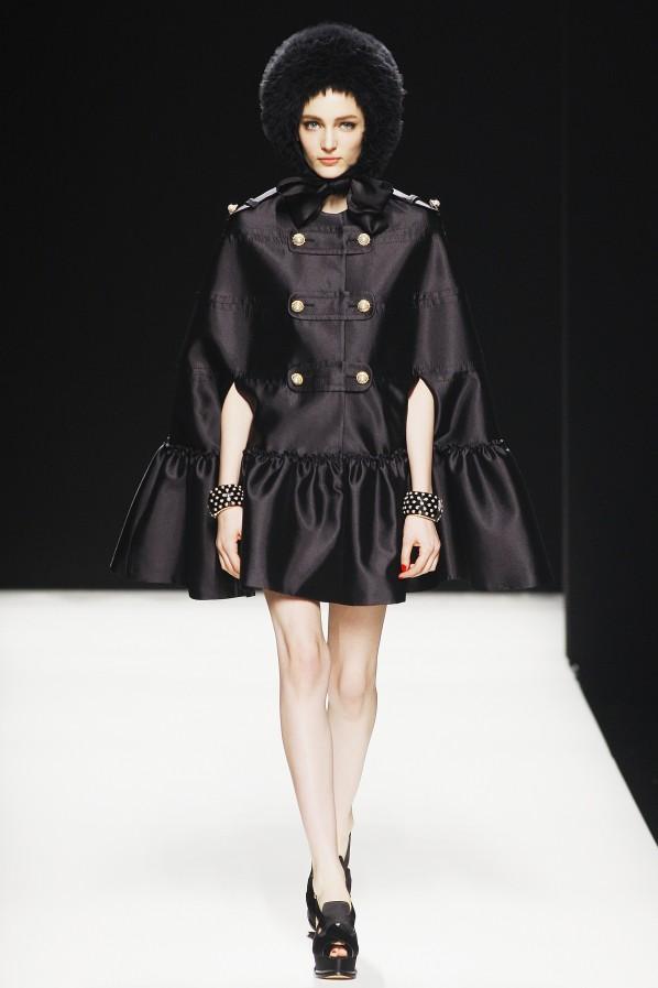 moschino_aw12_0623