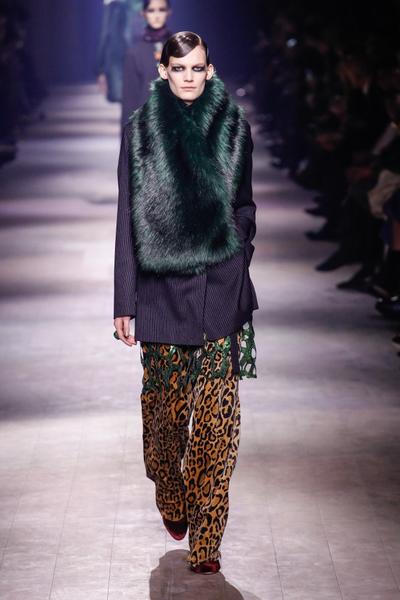 Leo Hose Dries Van Noten Modepilot Runway Catwalk Laufsteg