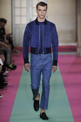 Acne01