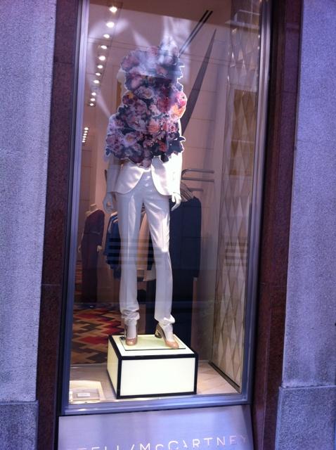 modepilot-mailand-mode-fashion-frühling-mailand-schaufenster-diverse 055 (14)