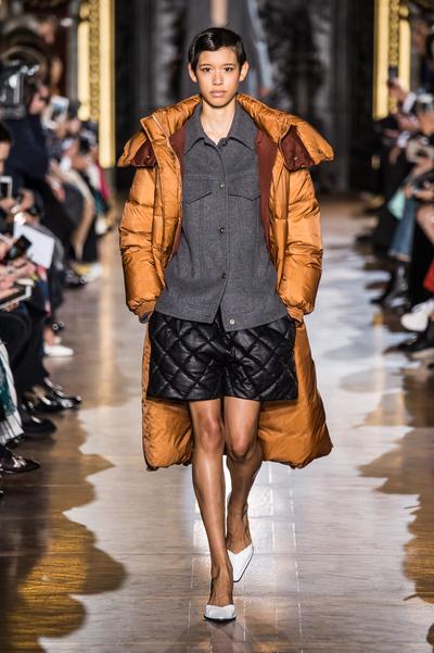 trend daune pufferjacket designer catwalk laufsteg