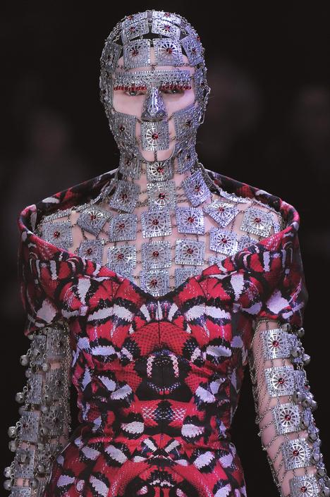 alexander_mcqueen_aw09_184_modepilot_paris