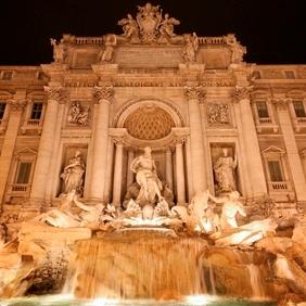 Fendi rettet den Trevi-Brunnen