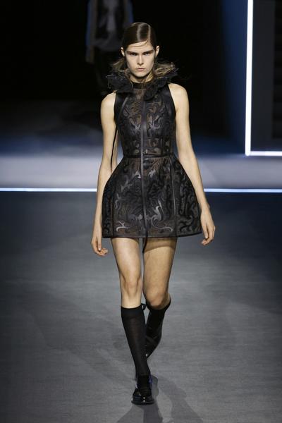 Trends 2025 Lederkleid