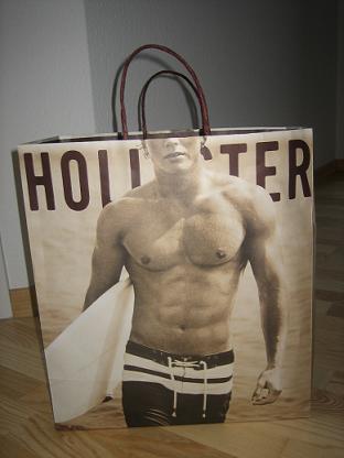 hollister-tüte-frankfurt-modepilot-blog-Bild 026
