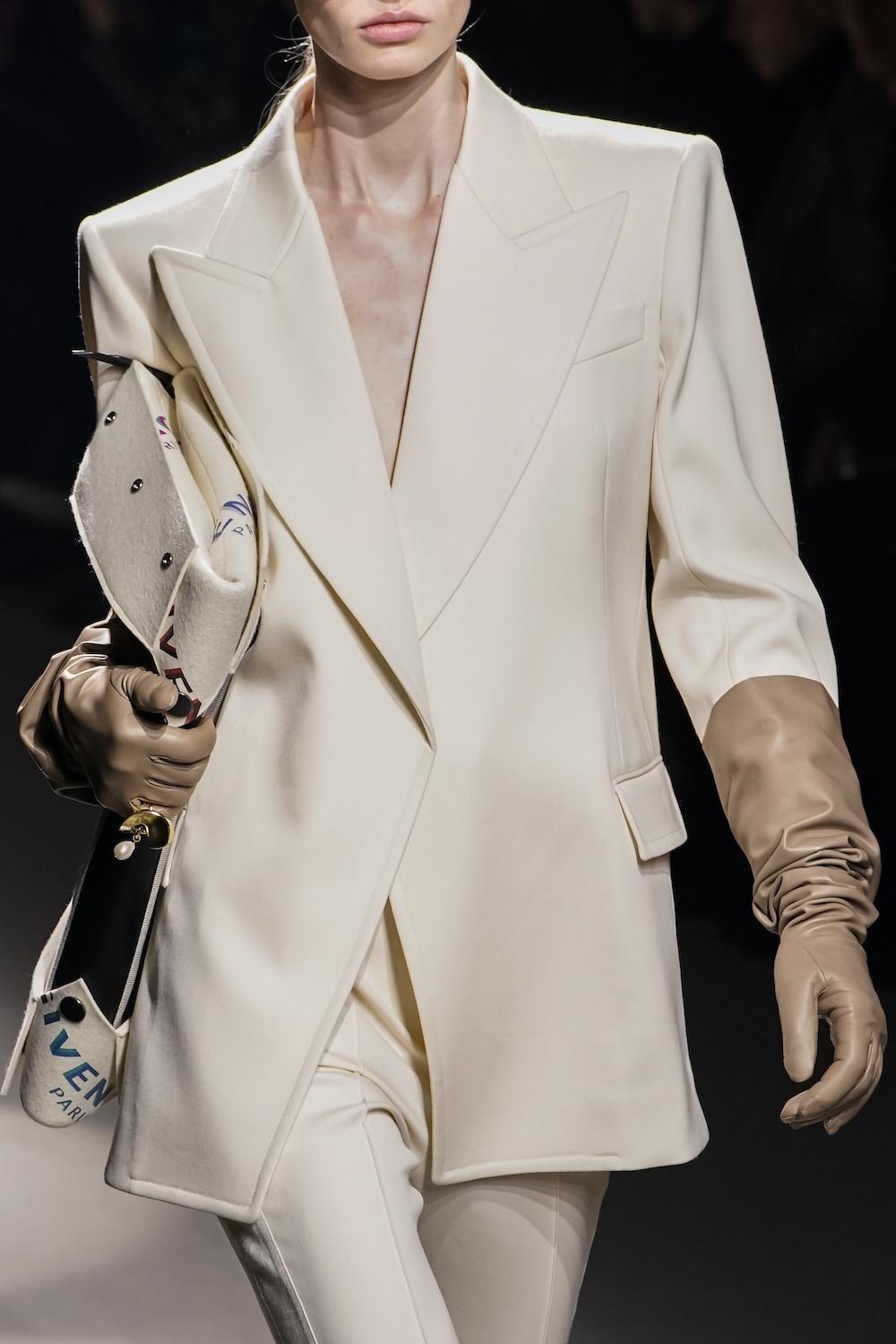 Lederhandschuhe Modepilot Givenchy Handpflege