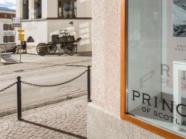 Pringle: Pop up in St. Moritz