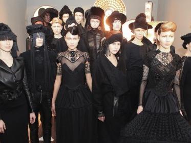 Augustin Teboul: B(l)ack to Black