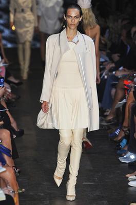 victoria_beckham_dresses_ss12_429