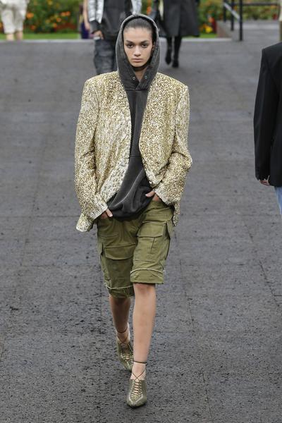 Givenchy Modepilot Selensky Mode Forecast 2023 Modetrends 2023